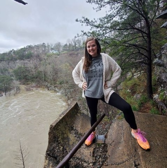 Meet your Posher, Jennifer - Picture 1 of 1